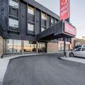 Exterior of Econo Lodge