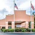 Exterior of Econo Lodge Dothan West