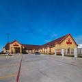 Exterior of Econo Lodge Inn & Suites Bridgeport