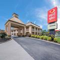 Exterior of Econo Lodge Inn & Suites Knoxville East