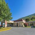 Exterior of Econo Lodge Inn & Suites Norton - Wise South