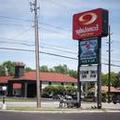 Image of Econo Lodge Inn & Suites Sandusky South