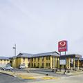 Image of Econo Lodge Inn & Suites Wisconsin Dells
