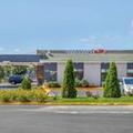 Photo of Econo Lodge Shorewood