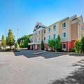 Exterior of Fairfield Inn & Suites by Marriott Hooksett