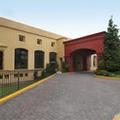Exterior of Fiesta Inn Toluca Tollocan