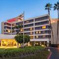 Exterior of Fullerton Marriott at California State University