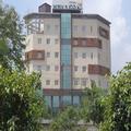 Exterior of Golf View Hotel