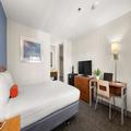 Exterior of Good Nite Inn Camarillo