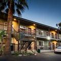 Photo of Granada Inn