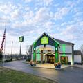Exterior of Greenfield Inn & Suites Owensboro, KY Airport