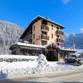 Photo of Hôtel Chris-tal