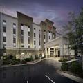 Exterior of Hampton Inn Bryant