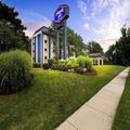 Exterior of Hampton Inn Chicago/Naperville