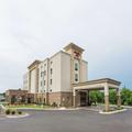 Exterior of Hampton Inn Cumberland