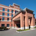 Exterior of Hampton Inn Hampton Newport News