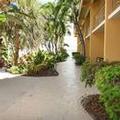 Exterior of Hampton Inn Key Largo Manatee Bay