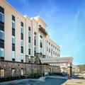 Photo of Hampton Inn Lakepoint
