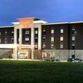 Exterior of Hampton Inn Lebanon
