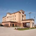 Exterior of Hampton Inn Macomb
