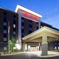 Exterior of Hampton Inn Minneapolis Roseville