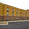 Exterior of Hampton Inn Pulaski