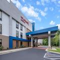 Exterior of Hampton Inn Sanford