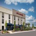 Exterior of Hampton Inn Seekonk