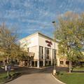 Exterior of Hampton Inn Seymour