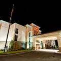 Exterior of Hampton Inn & Suites Tifton