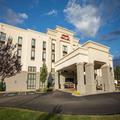 Exterior of Hampton Inn & Suites Tilton