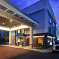 Exterior of Hampton Inn White River Junction