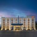 Exterior of Hampton Inn by Hilton Altoona