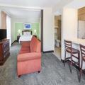 Exterior of Hawthorn Suites by Wyndham Dallas Love Field Airport