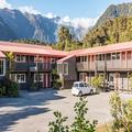 Exterior of Heartland Hotel Glacier Country