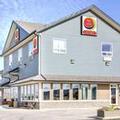 Exterior of High Point Inn & Suites Peace River