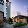 Exterior of Hilton Garden Inn London Heathrow Airport