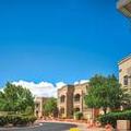 Exterior of Hilton Vacation Club Ridge on Sedona