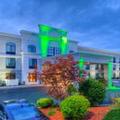Exterior of Holiday Inn Belcamp Aberdeen Area An Ihg Hotel