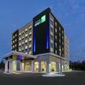 Exterior of Holiday Inn Exp Kingston West