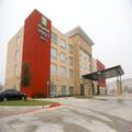 Exterior of Holiday Inn Exp Stes Forney
