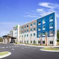 Exterior of Holiday Inn Exp Stes Niceville Eglin Area