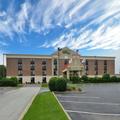 Exterior of Holiday Inn Express Crestwood An Ihg Hotel