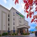 Exterior of Holiday Inn Express Fayetteville Univ of Ar Area by IHG