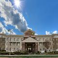 Exterior of Holiday Inn Express Hotel & Suites Lincoln by IHG