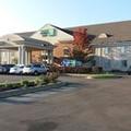 Exterior of Holiday Inn Express Hotel & Suites Waterford by IHG