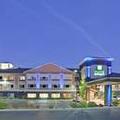 Exterior of Holiday Inn Express & Suites Ashland by IHG