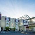 Exterior of Holiday Inn Express & Suites Astoria by IHG
