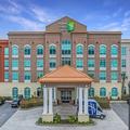 Image of Holiday Inn Express & Suites Charleston Arpt-Conv Ctr Area