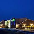 Exterior of Holiday Inn Express & Suites Cleveland Streetsboro